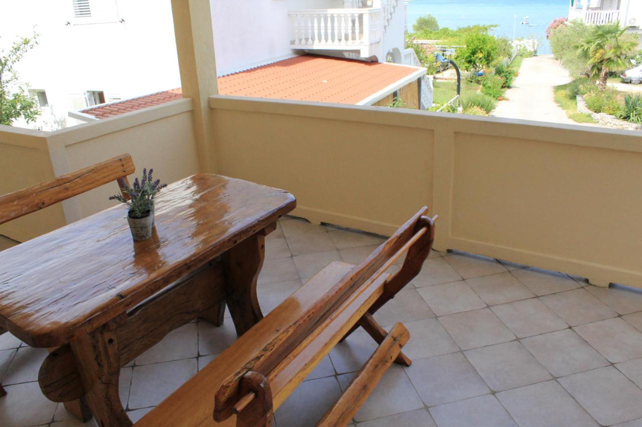 Apartments Kampor Damira Rab Town Zewnętrze zdjęcie