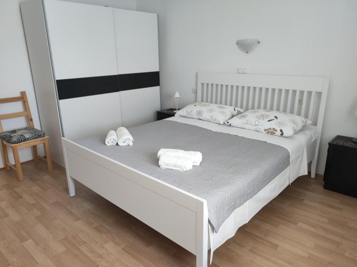 Apartments Kampor Damira Rab Town Zewnętrze zdjęcie