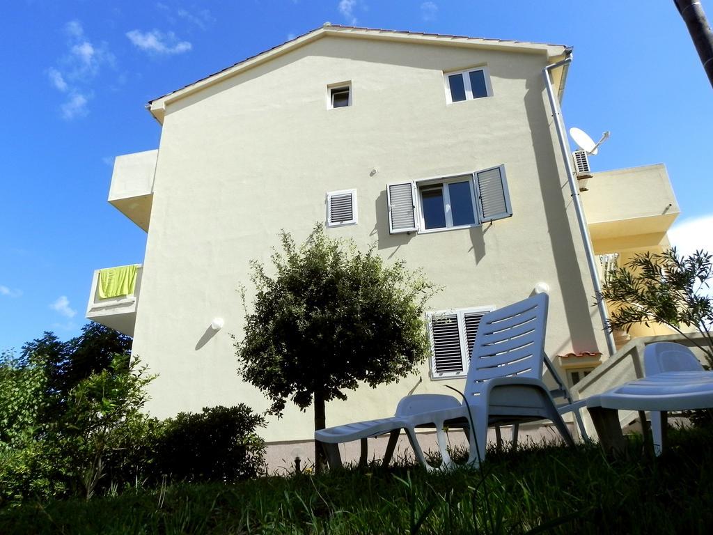 Apartments Kampor Damira Rab Town Zewnętrze zdjęcie