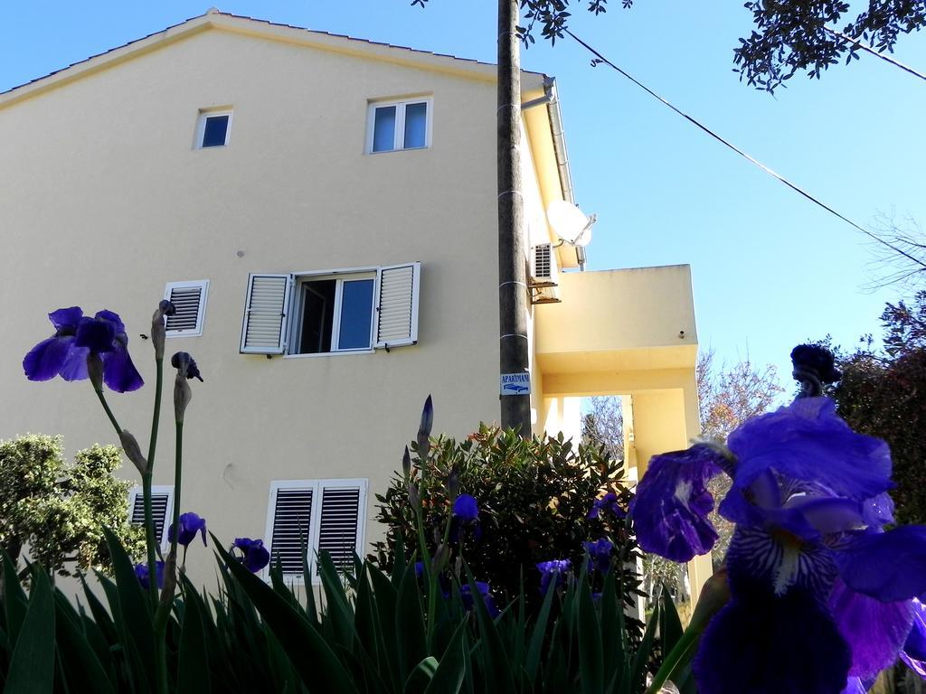 Apartments Kampor Damira Rab Town Zewnętrze zdjęcie
